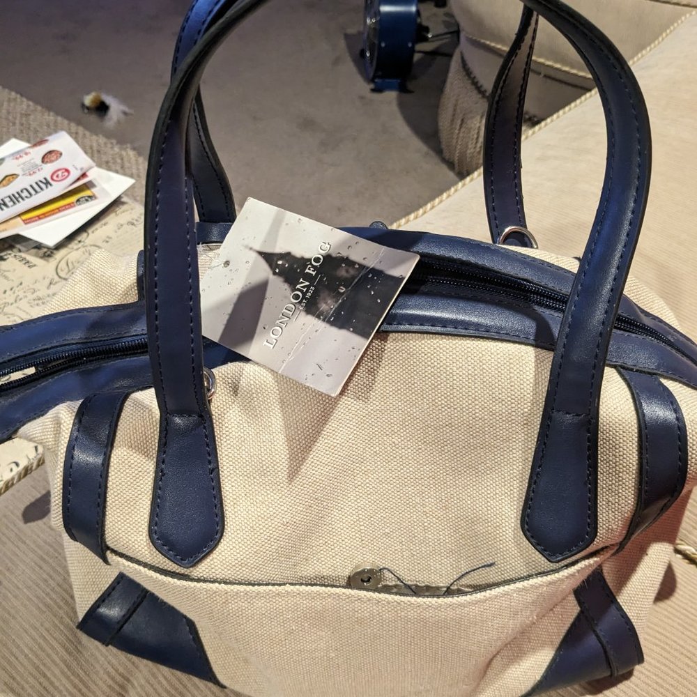 London Fog Signature lock and key Bag navy tweed NWT - Picture 6 of 6